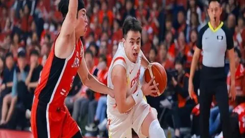 曼联新星安东尼受关注度不及阿莫林，仅得252分钟亮相